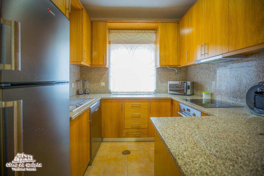 Отель Casas Campo Cimo Da Quinta Миранда-ду-Дору Экстерьер фото