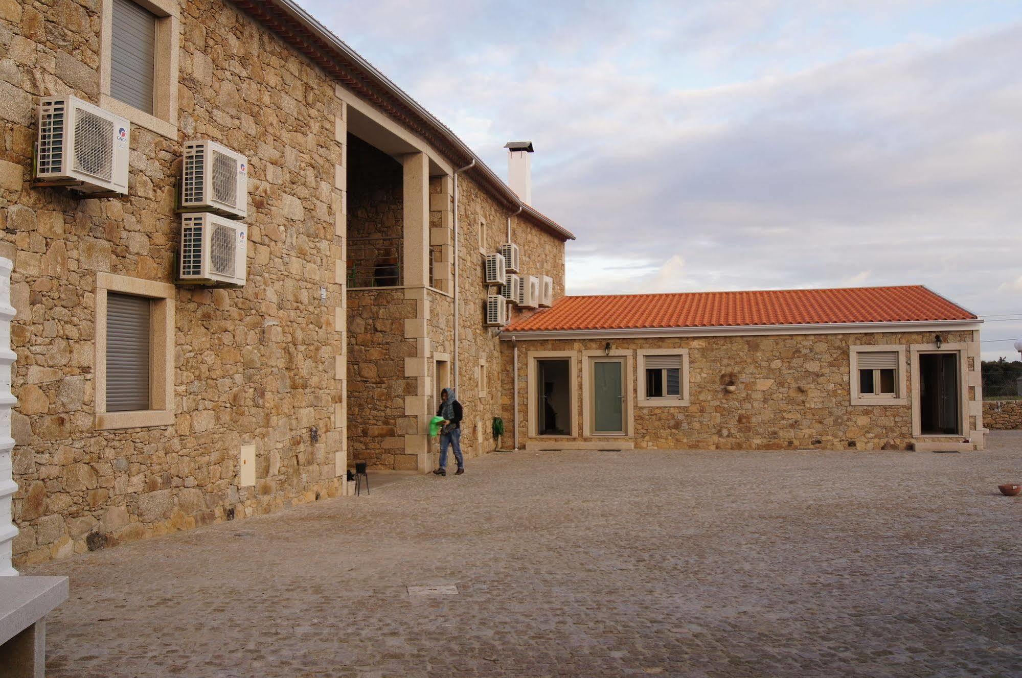 Отель Casas Campo Cimo Da Quinta Миранда-ду-Дору Экстерьер фото